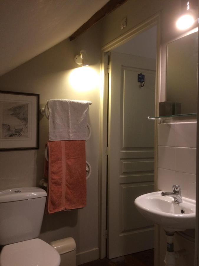 15 Rue Francois Bretagnolle Bed & Breakfast Le Lonzac Екстериор снимка